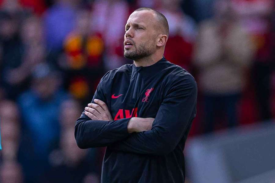 John Heitinga, nuevo entrenador del Ajax de Ámsterdam