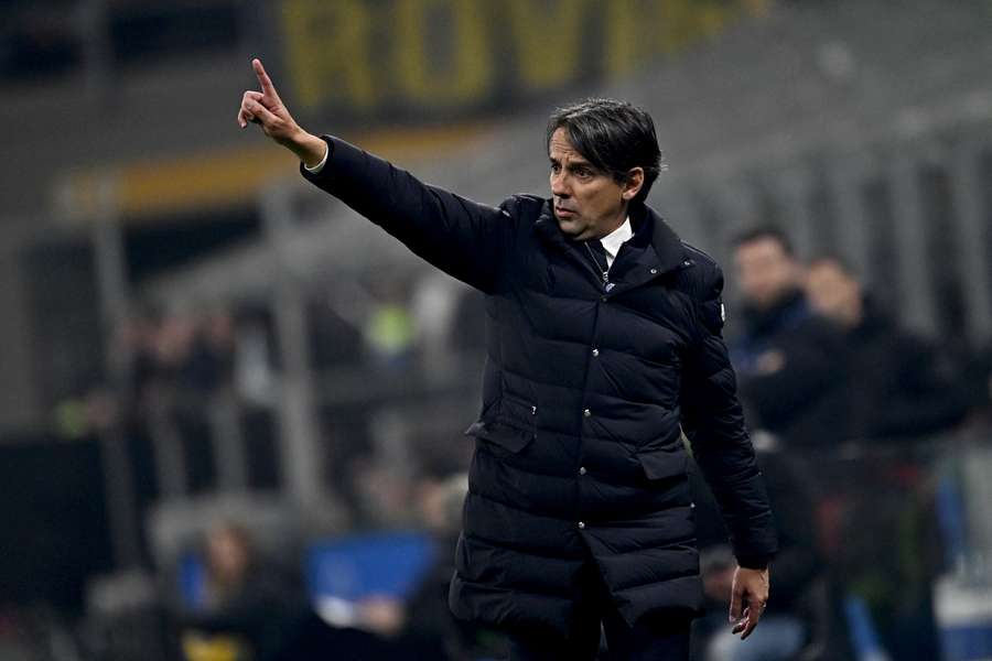 Inzaghi, dirigiendo un partido del Inter