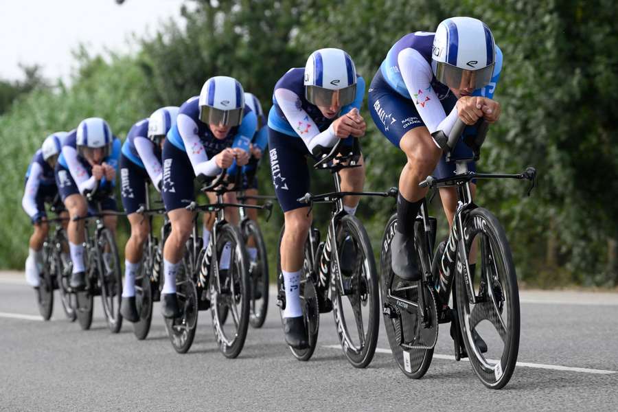 Ciclistas da Israel-Premier Tech
