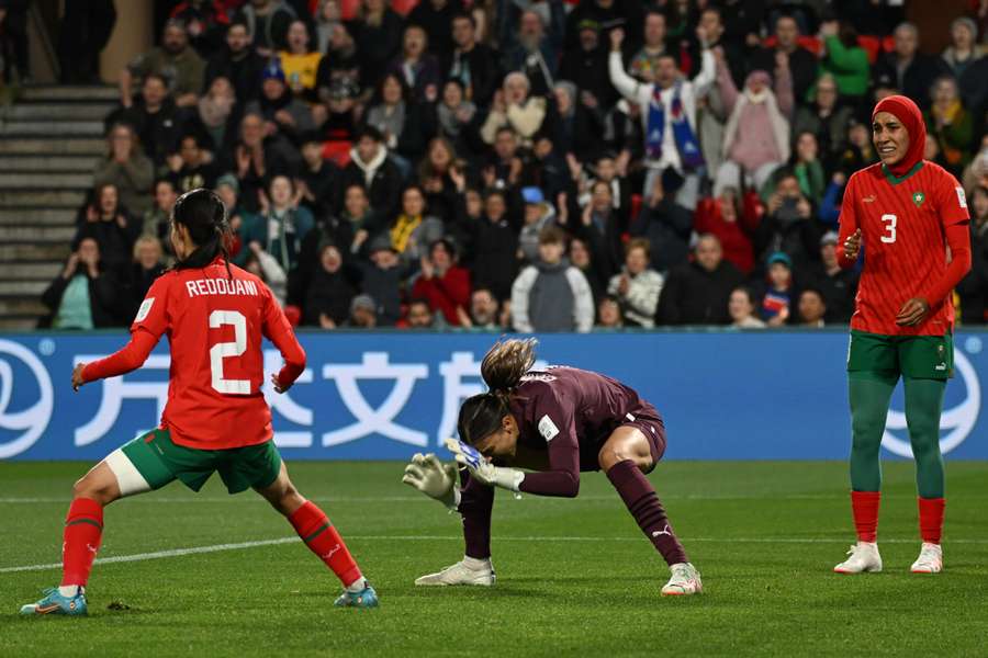 La frustration marocaine après le premier but tricolore.