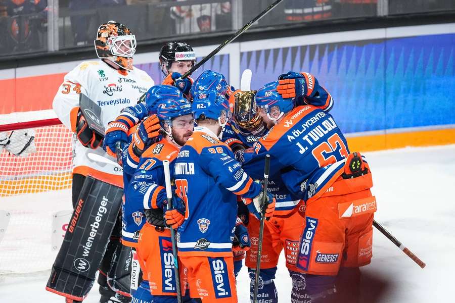 Tappara urvala finský titul po sedmizápasové bitvě s KooKoo.