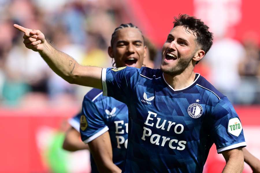 Giménez leidt Feyenoord met twee treffers langs zwak FC Utrecht