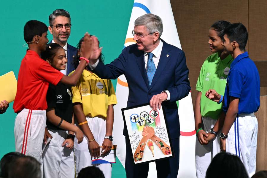 Thomas Bach, presidente do Comité Olímpico Internacional, na 141.ª Sessão, em Mumbai