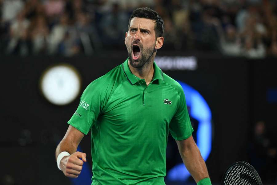 Wielki mistrz lepszy od aktualnego! Novak Djokovic po pięciosetowym boju pokonał Sinnera