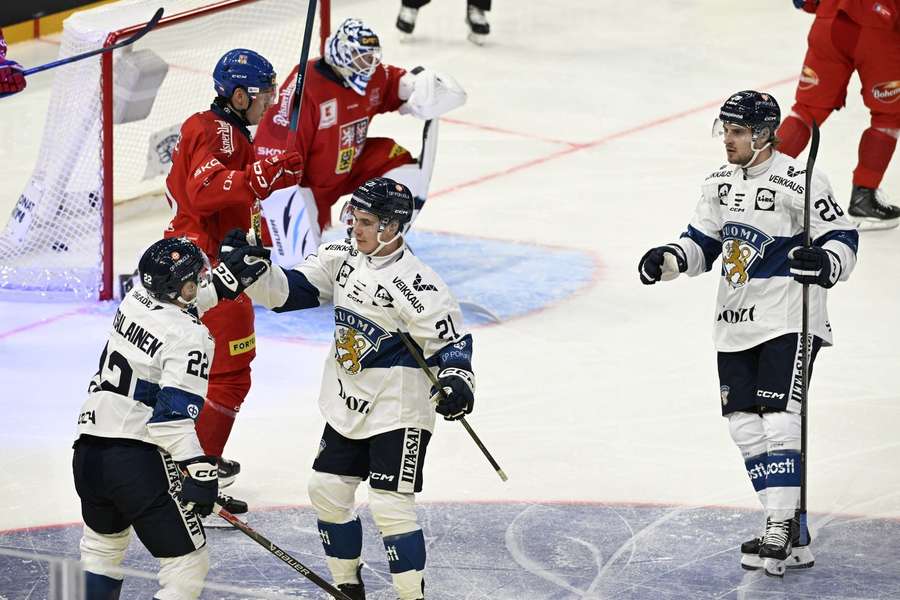 Čeští hokejisté soupeře nestíhají. Čeští hokejisté soupeře nestíhají.