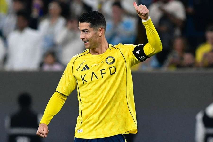 Cristiano Ronaldo comandou goleada do Al-Nassr 