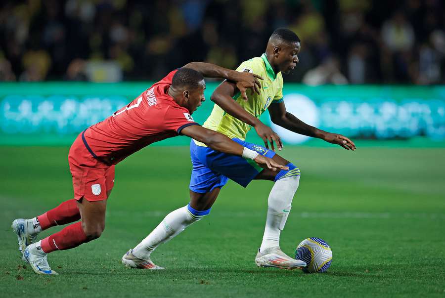 Luiz Henrique não agradou contra o Equador