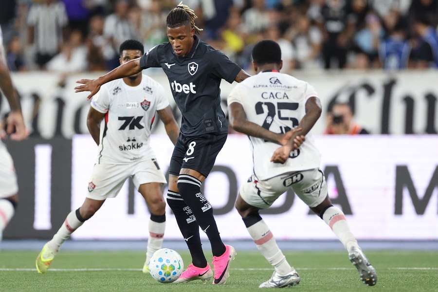 Danilo chegou a 13 jogos no Brasileirão Danilo chegou a 13 jogos no Brasileirão