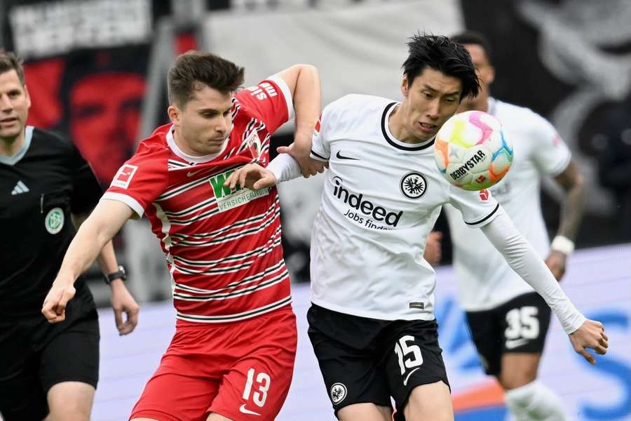 Eintracht Frankfurt steckt in der Fußball-Bundesliga weiter tief in der Krise. 