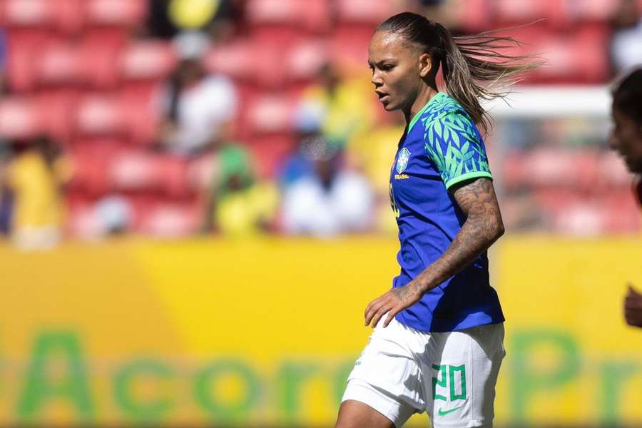 Nycole Raysla vê o sonho do Mundial esfumar-se devido a lesão