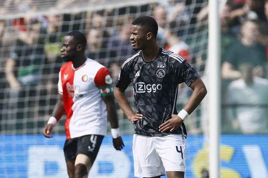 Jorrel Hato tijdens Feyenoord-Ajax