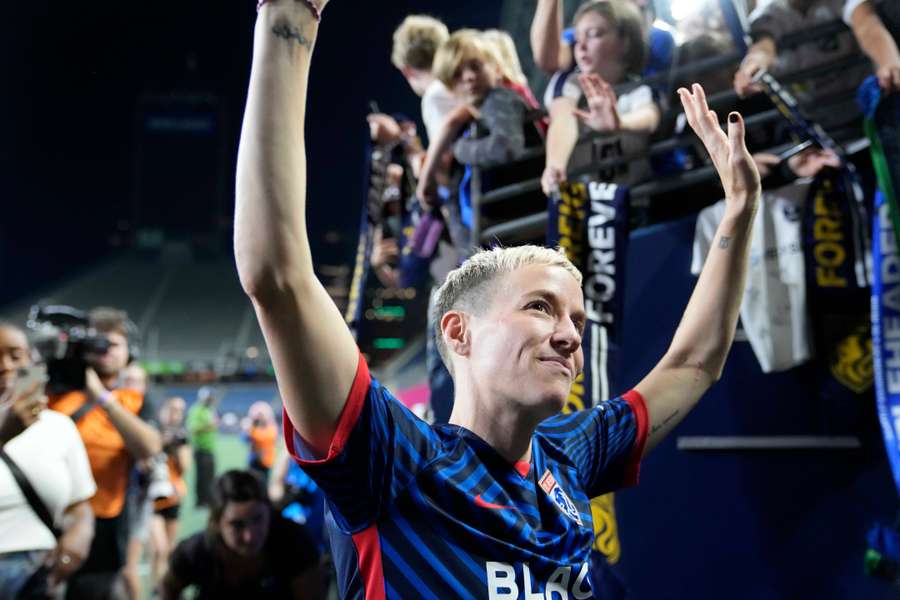 Rapinoe a contribué à forger l'identité de l'OL Reign dès sa création et a passé l'intégralité de sa carrière de 11 saisons en NWSL avec le club.