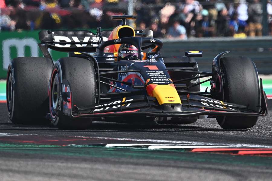 Verstappen wint wederom