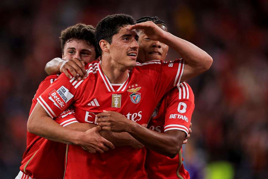 Tiago Gouveia celebra o golo