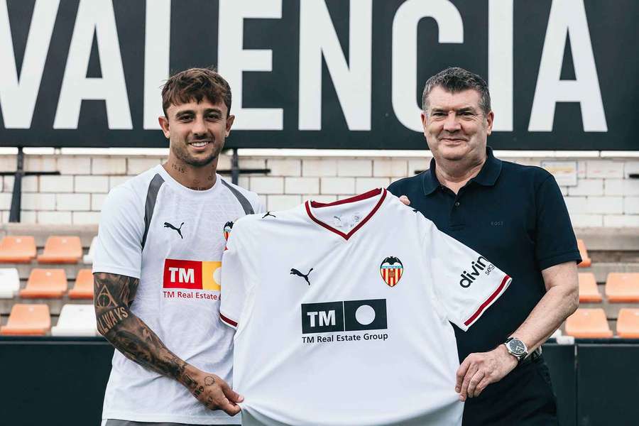 Pablo Maffeo llega cedido al Valencia Pablo Maffeo llega cedido al Valencia