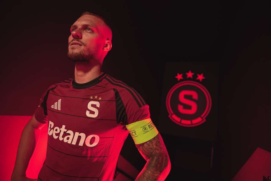 Sparta má nového kapitána, žezlo přebírá Haraslín. Své slovo k tomu měl i Panák