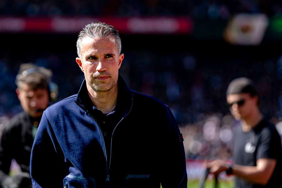 Robin van Persie skončil na lavičce Feyenoordu. Robin van Persie skončil na lavičce Feyenoordu.