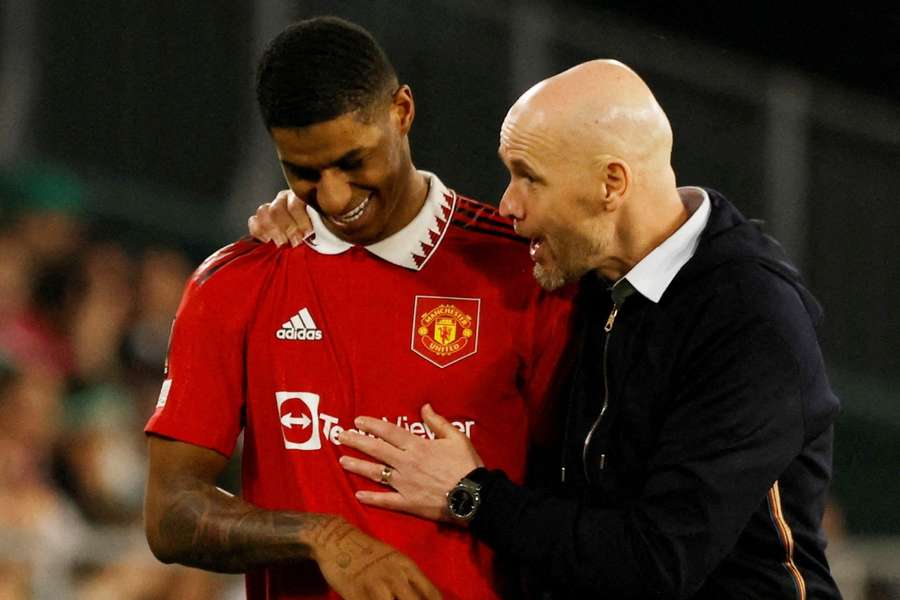 Manchester United manager Erik ten Hag with Marcus Rashford after he was substituted