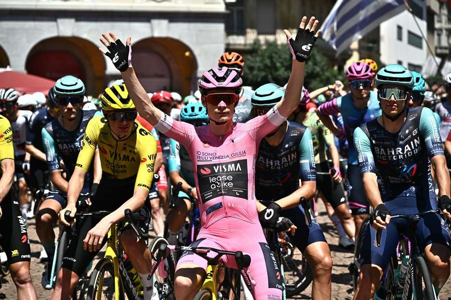 Jonas Vingegaard was untouchable on the 16th stage of the Giro d'Italia Jonas Vingegaard was untouchable on the 16th stage of the Giro d'Italia