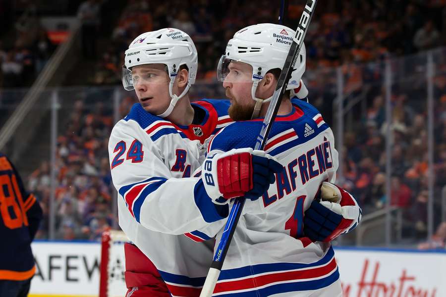 Islanders og Rangers med flotte comebacks: McDavid runder 100 points i sæsonen