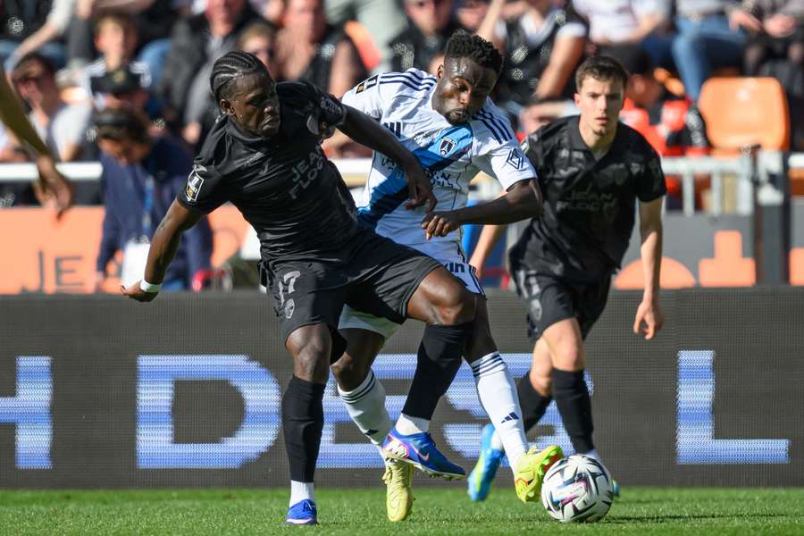 Partage des points au Moustoir : Lorient et le Paris FC se neutralisent