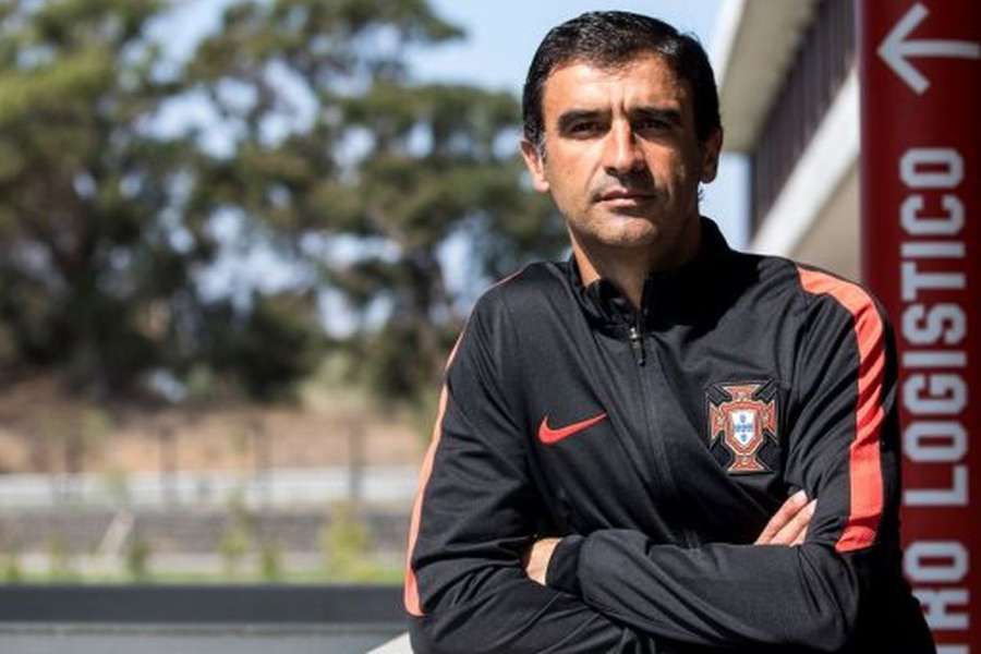 Carlos Sacadura orienta equipa sub-17 feminina