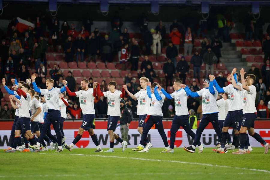 Los checos celebran el pase al Mundial tras ganar a Dinamarca en los penaltis