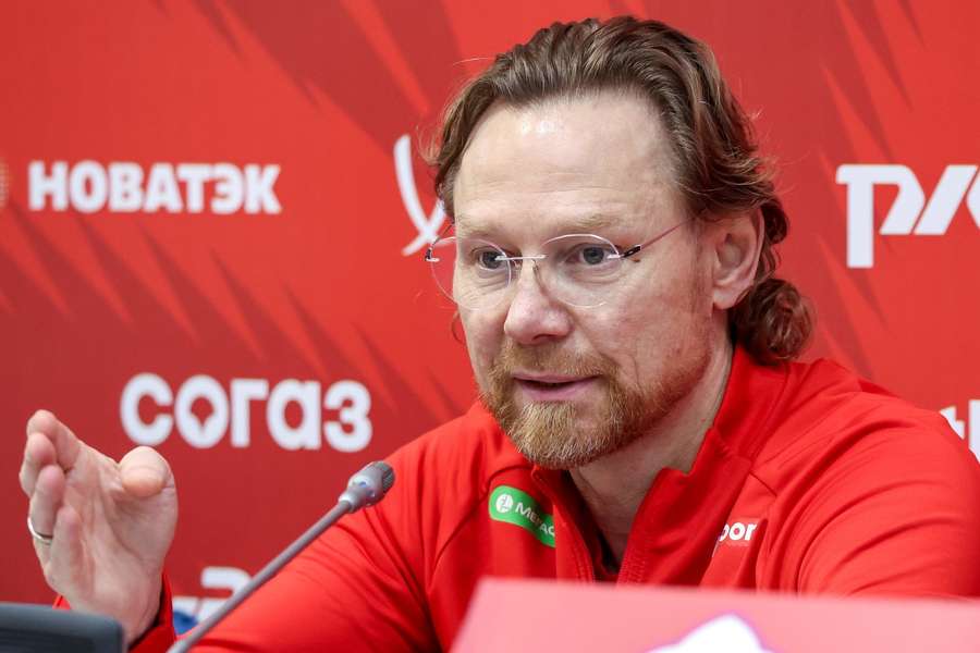 Selecționerul Rusiei, Valeri Karpin, a demisionat din funcția de antrenor principal de la Dinamo Moscova Selecționerul Rusiei, Valeri Karpin, a demisionat din funcția de antrenor principal de la Dinamo Moscova