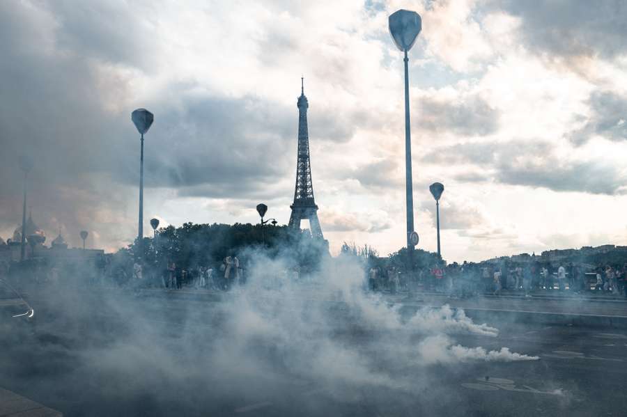 Après les violences en marge du sacre du PSG, le gouvernement favorable à des "peines minimales"