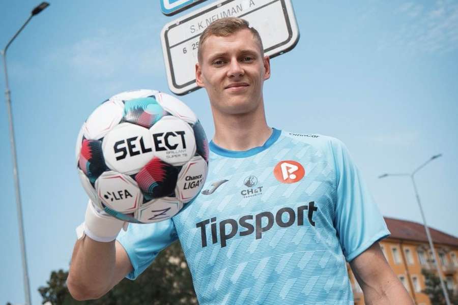 Vladimír Neuman je novým brankářem Pardubic. Vladimír Neuman je novým brankářem Pardubic.