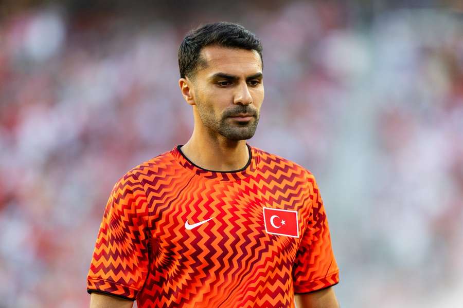 Juventus hijack Roma's Zeki Celik contract renewal Juventus hijack Roma's Zeki Celik contract renewal