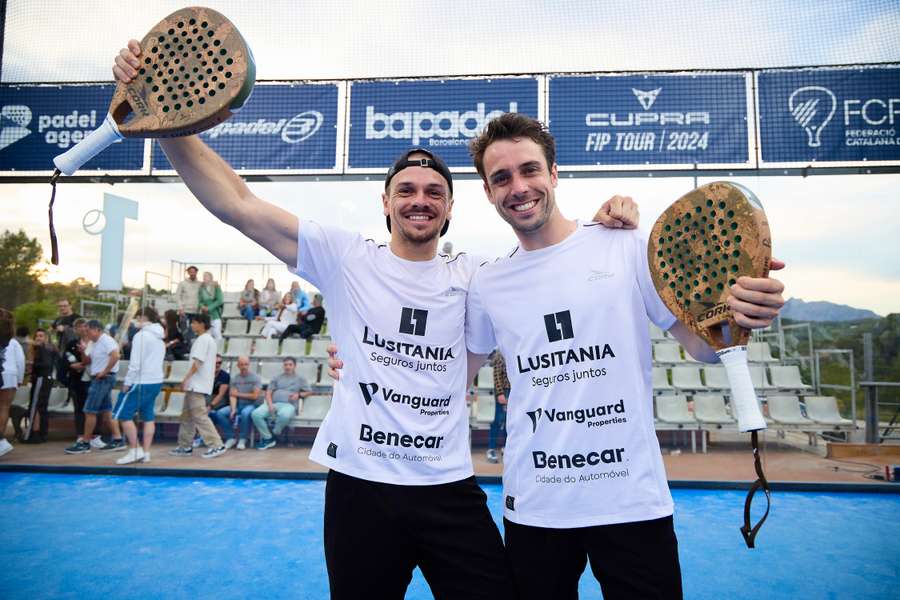 Miguel e Nuno Deus estreiam-se no campeonato nacional absoluto diante de João Moura e Manuel Carvalhinha 