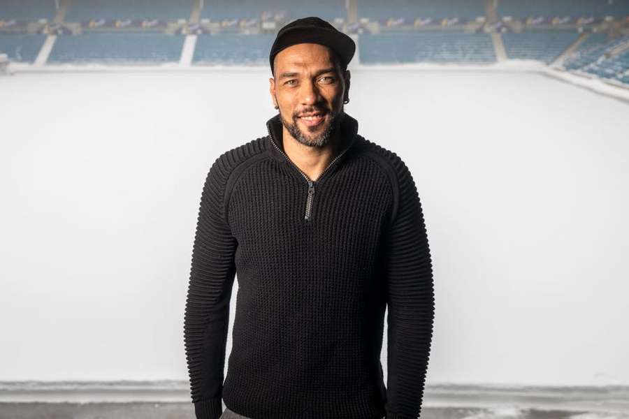 John Carew quer regressar ao ativo