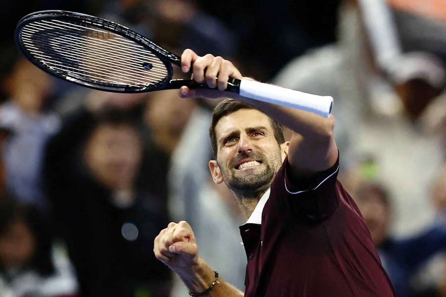 Djokovic refuză să cedeze
