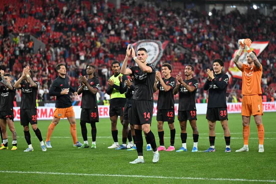 Patrik Schick režíroval výhru Leverkusenu nad Lipskem.