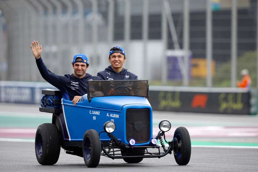 Carlos Sainz não ficou satisfeito no Brasil