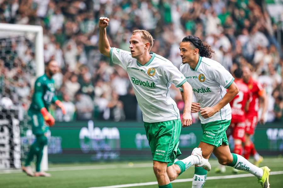 Victor Lind celebrates his opener for Hammarby Victor Lind celebrates his opener for Hammarby