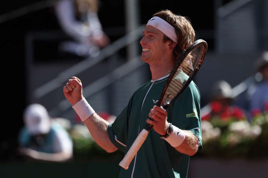 Andrey Rublev freut sich über einen der größten Momente seiner bisherigen Karriere.