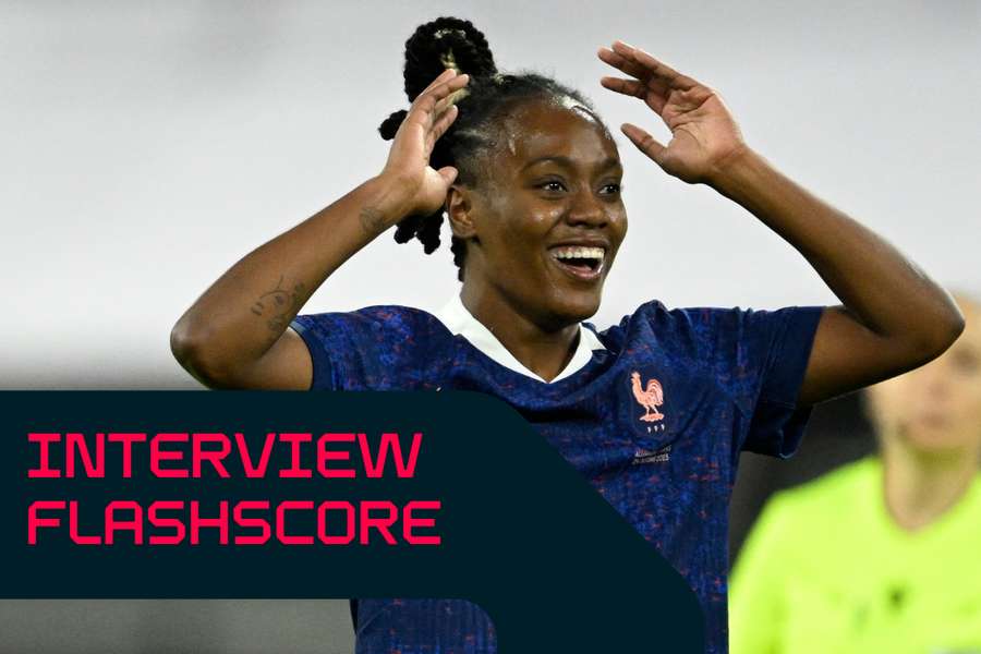 Melvine Malard avec les Bleues