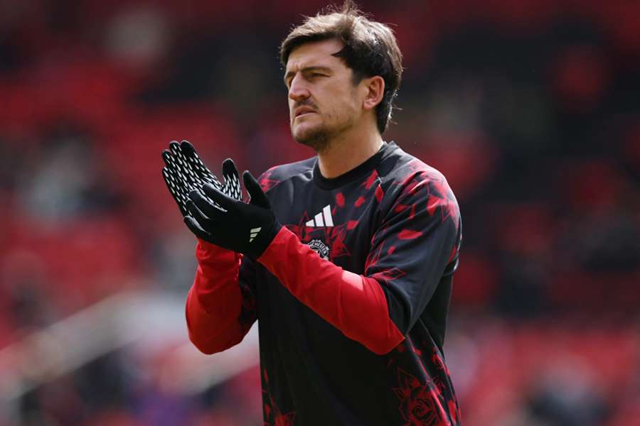 Maguire mal byť ponúknutý milánskemu tímu. Maguire mal byť ponúknutý milánskemu tímu.