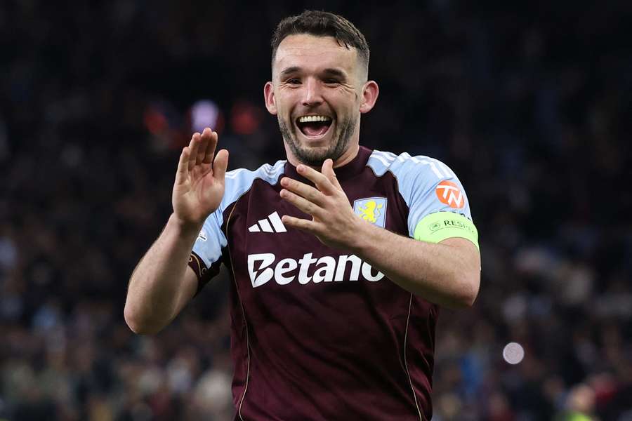 Friburgo – Aston Villa: Onde ver o jogo, antevisão, onzes prováveis e odds