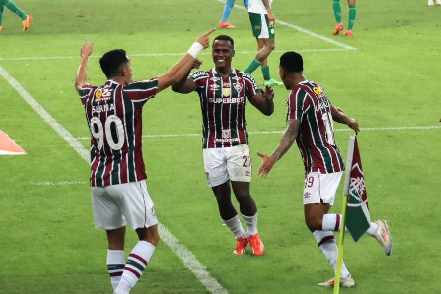 Serna deu o passe para Arias fazer o gol da vitória tricolor