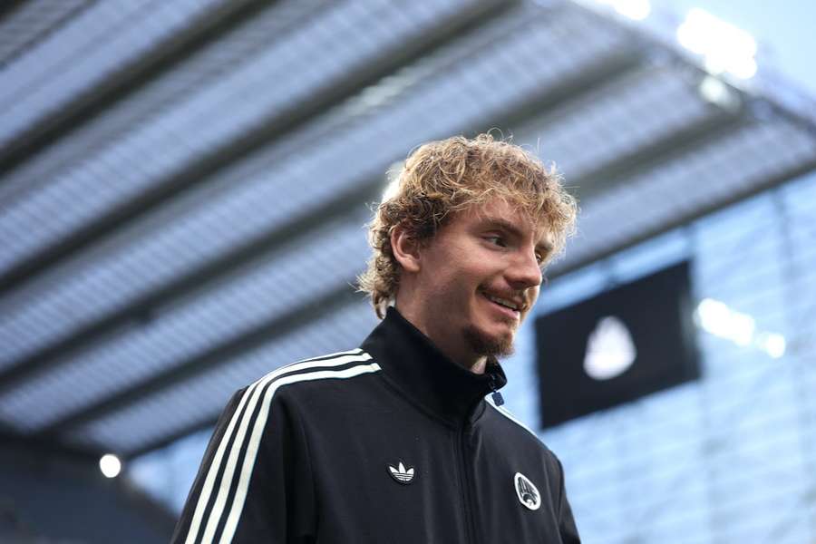 Nick Woltemade musste sich vor dem Leverkusen-Spiel auch privaten Fragen stellen. Nick Woltemade musste sich vor dem Leverkusen-Spiel auch privaten Fragen stellen.