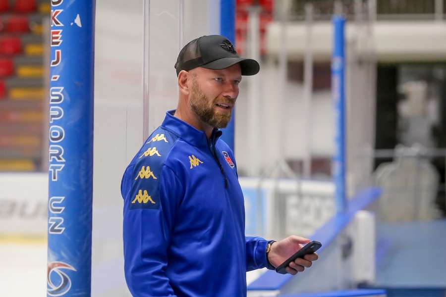 Novotný zastává v Motoru funkci sportovního manažera. Novotný zastává v Motoru funkci sportovního manažera.