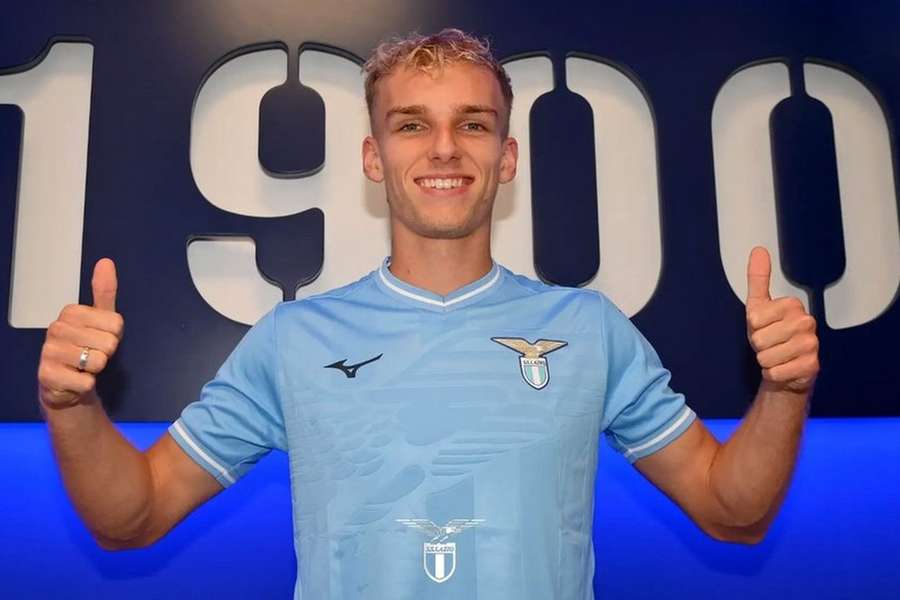 Gustav Isaksen pode deixar a Lazio até final do mês