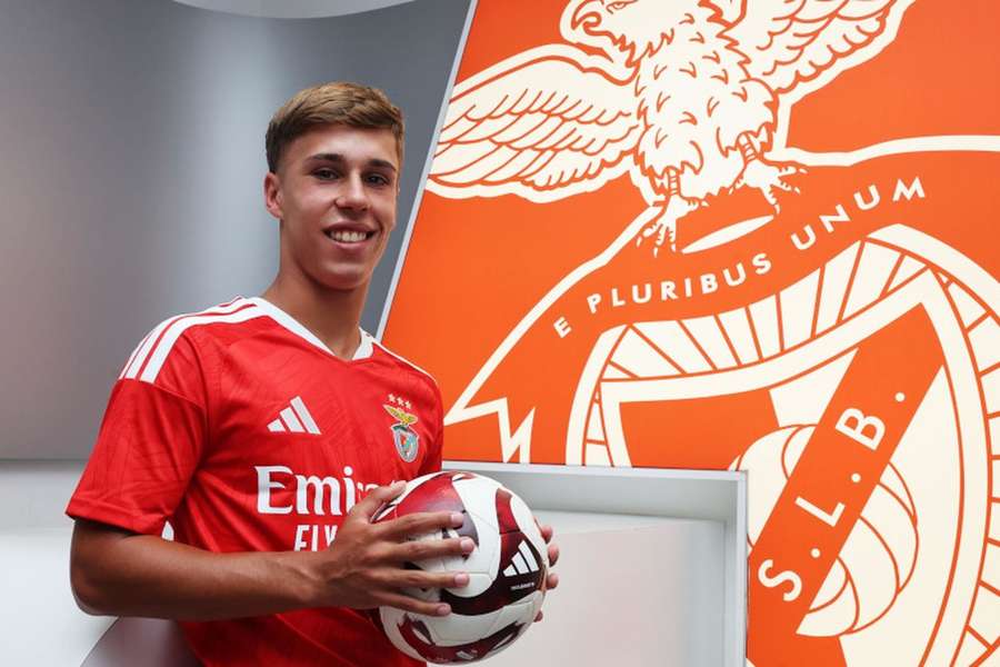 Rafael Quintas renovou com o Benfica Rafael Quintas renovou com o Benfica