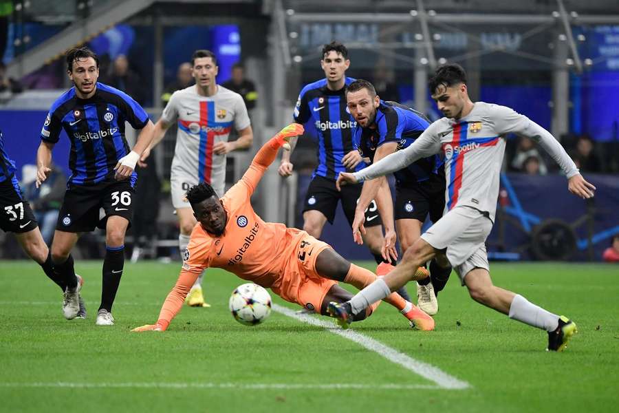 Barcelona bude v Lize mistrů odvracet hrozbu vyřazení, čtyři týmy blízko postupu