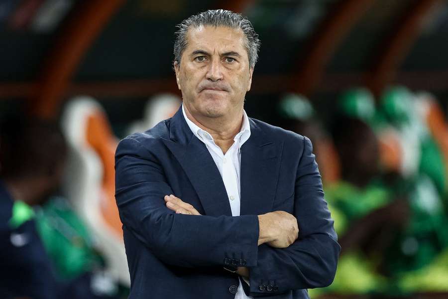 José Peseiro deixou de ser o treinador da Nigéria