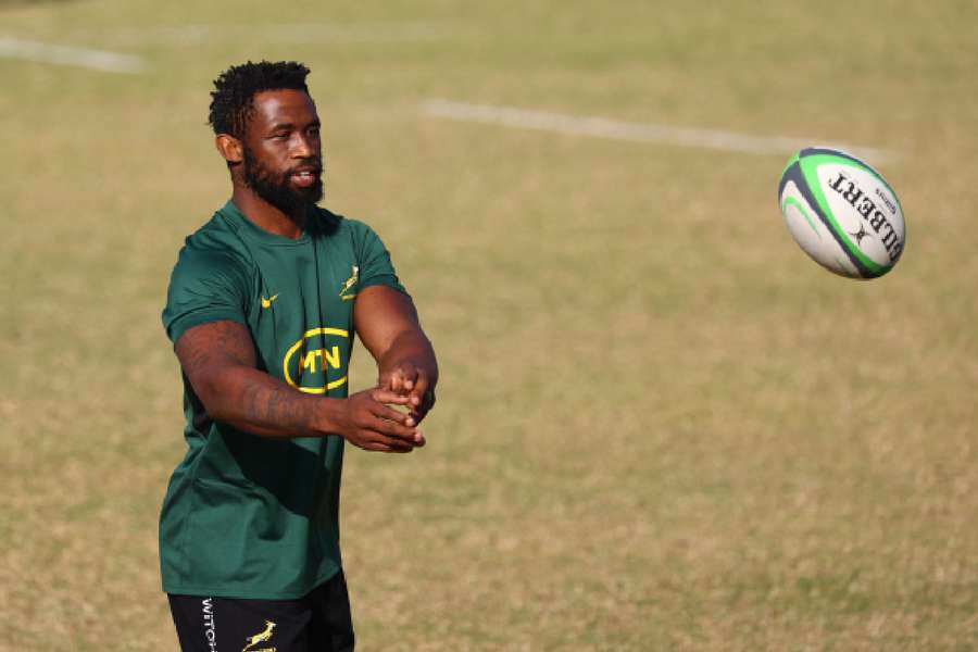 Siya Kolisi has his own injury issues to worry about