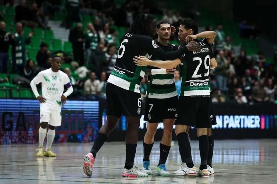 Sporting venceu Leões Porto Salvo no Pavilhão João Rocha
